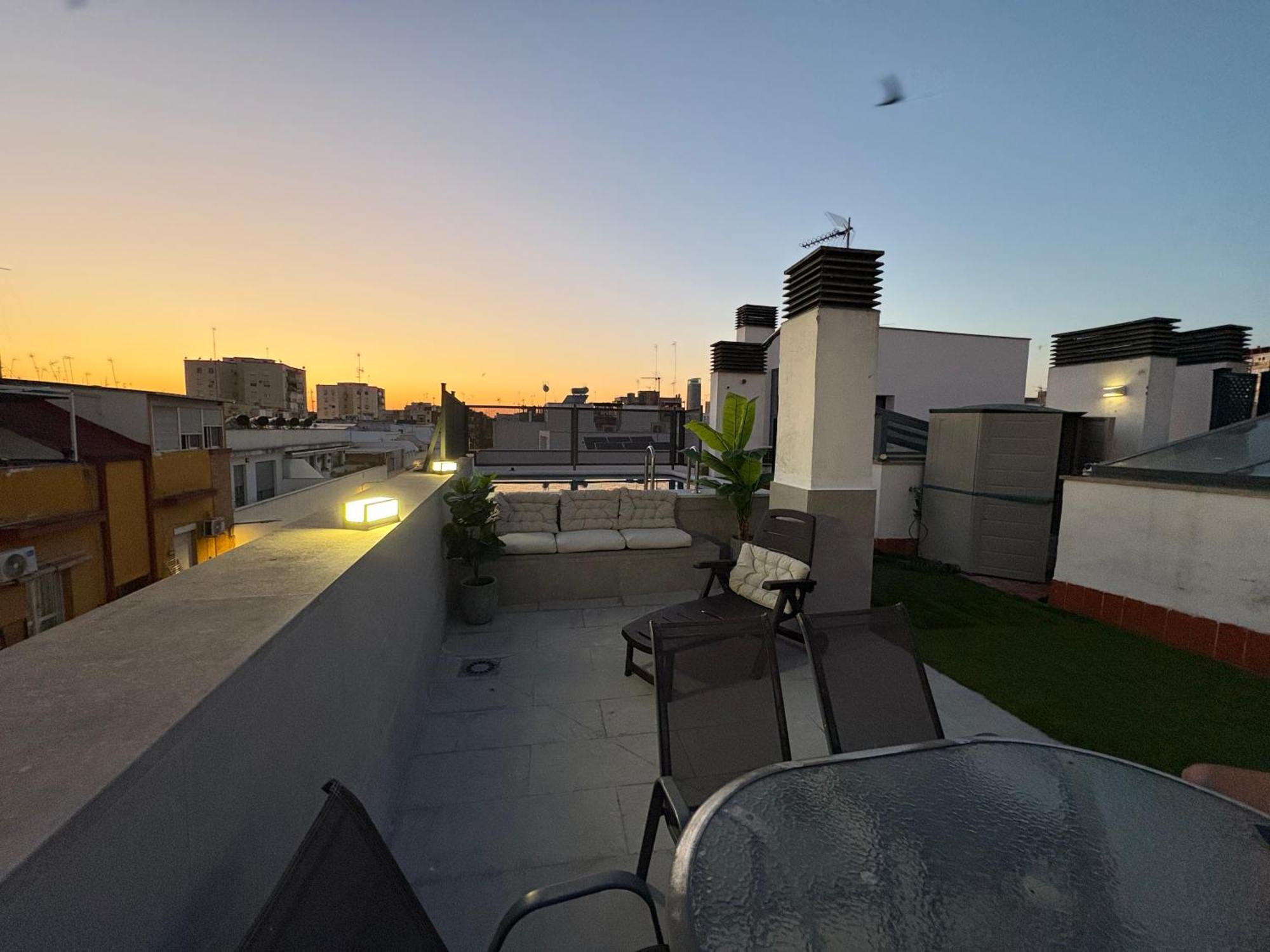 세비야 Atico Triana Con Piscina Privada 아파트 외부 사진